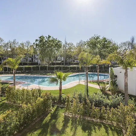 Apartment Chic & Bright Costa Ballena Getaway