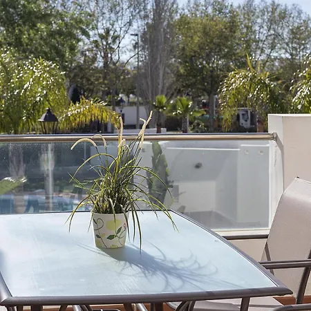 Chic & Bright Costa Ballena Getaway Apartment *